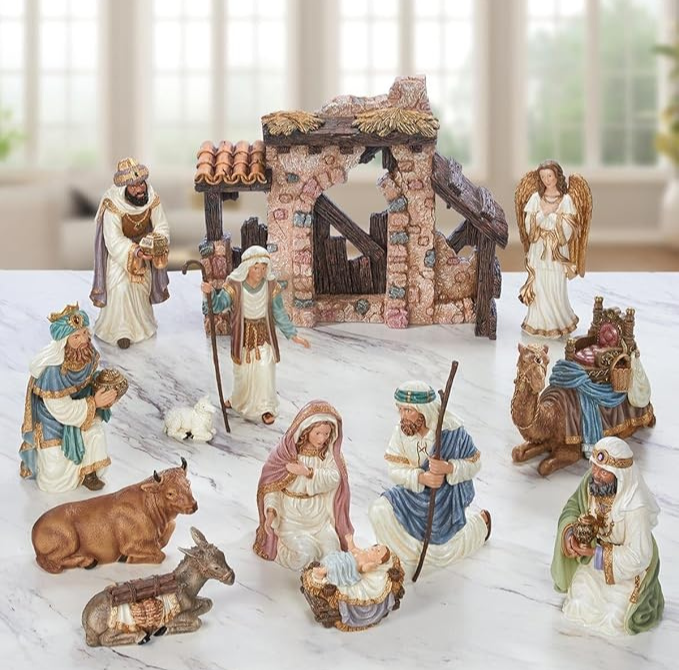 Conjunto de 13 peças de Presépio de Natal Pintado à Mão - Família Sagrada