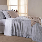 Kit Cama Posta Serena Percal 300 Fios Bordado Inglês Branco/Cinza/Marfim