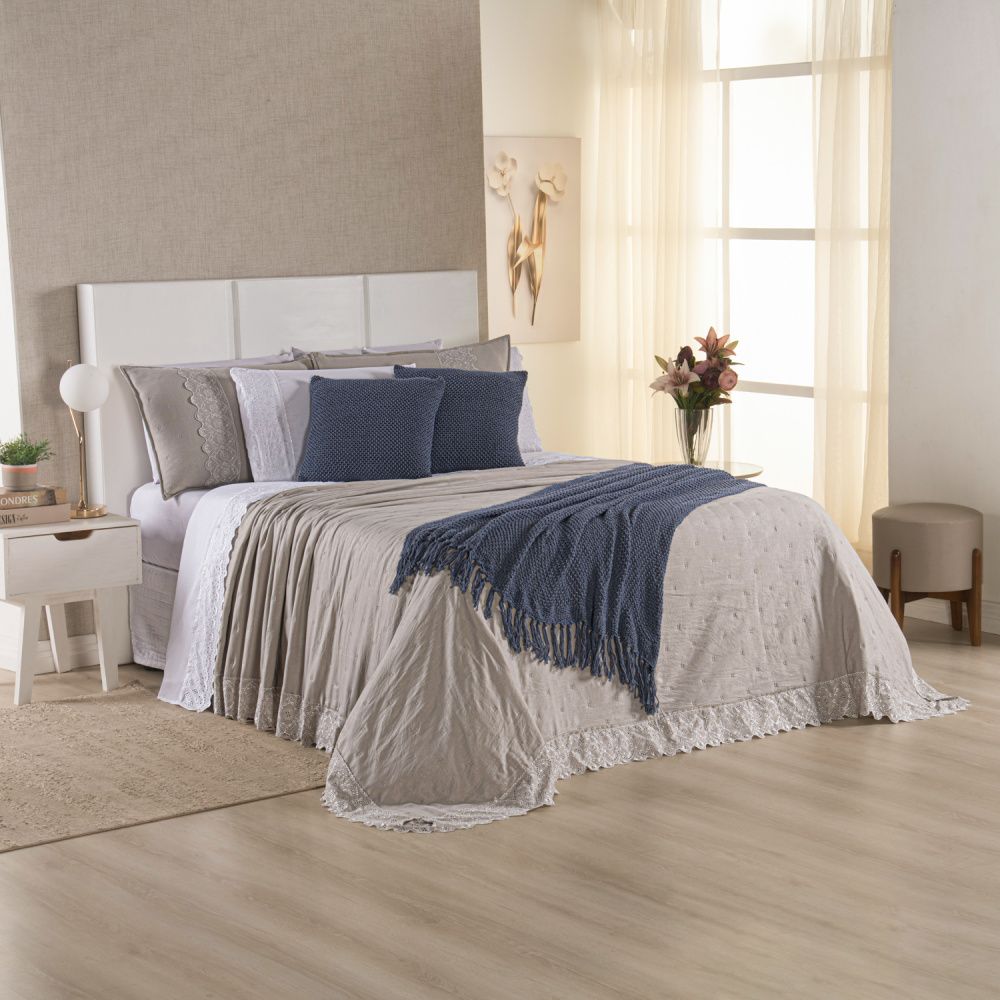 Kit Cama Posta Serena Percal 300 Fios Bordado Inglês Branco/Fendi/Azul