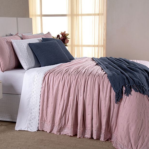 Kit Cama Posta Serena Percal 300 Fios Bordado Inglês Branco/Rosê/Azul