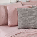 Kit Cama Posta Serena Percal 300 Fios Bordado Inglês Rosê/Prata