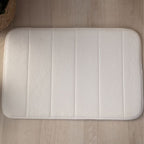 Tapete Ultra Absorvente 60x40cm Soft Antiderrapante 100% Poliéster Branco